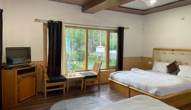 Hunder Residency