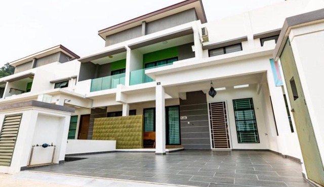 HyperTribe Holiday Home @ Pangkor