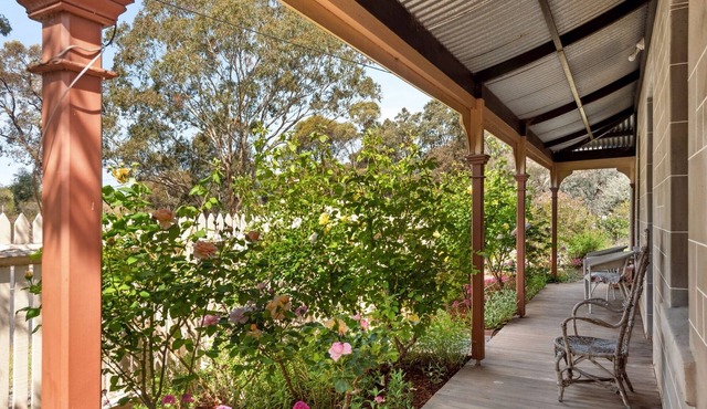 Idyllic, peaceful and historical "Coath Cottage" minutes from Bendigo's CBD