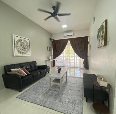 Impian May Homestay 1,Taman Koperat Putera
