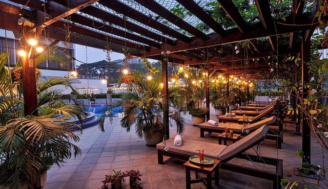 Insignia Hotels & Resorts