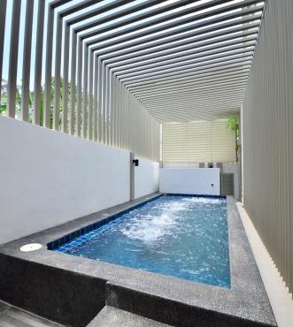 Iris Luxury Service Villa