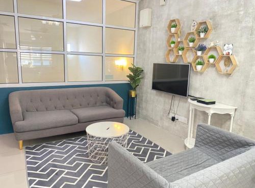 Izz Homestay 6Pax 3R2B Puncak Alam