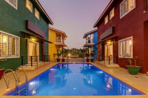 JAQK Holidays - Big Chill Villa for Big Groups, Private Pool-WiFi-Caretaker-Parking, North Goa