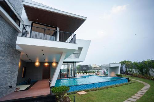 JD Beach Vacay Luxury Beach View Villa