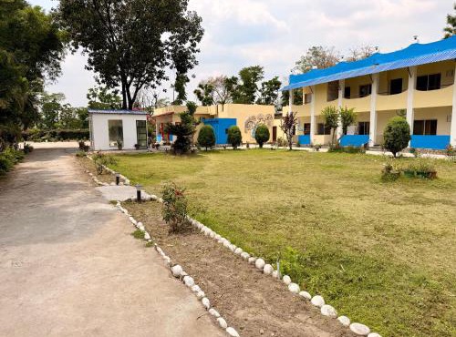 Jeevan Utsav Yoga School & Retreat