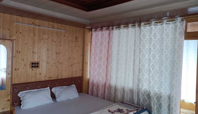 Kaas Home Stay