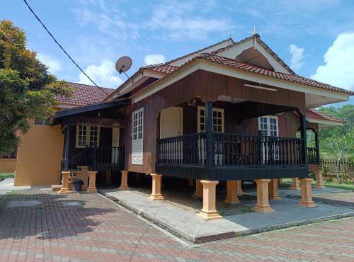 KaLong Bay Homestay Villa Melati Tepi Pantai