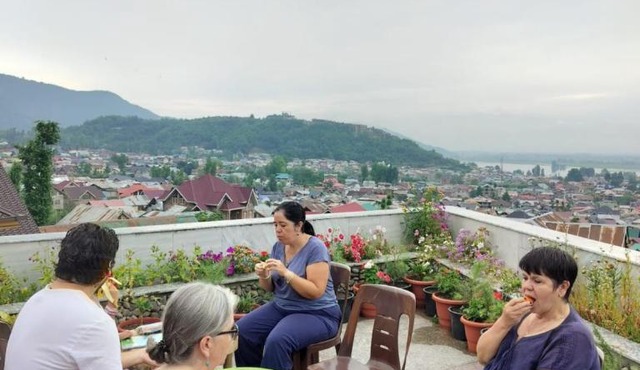 Kashmir Beautiful Villa