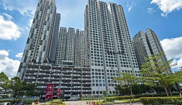 Kempas Dsummit Residences by Antlerzone