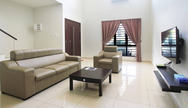 KL6, Perfect House for Aces Group Holiday