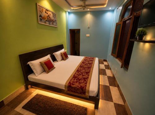 Krishna Guest House