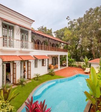 La Dona by The Blue Kite - 4BHK Private Pool Villa in Assagao with Garden, Balcony, Caretaker & Spacious Living Area