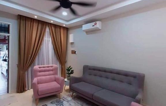 LamanAureliaMUSLIM Homestay with Private Pool