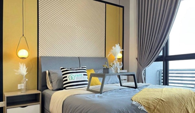 Lemon Loft 2BR | Opposite MyTown | Near TRX + MRT