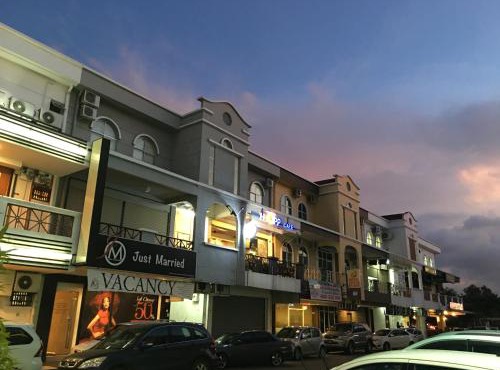 Lintas Plaza Hotel