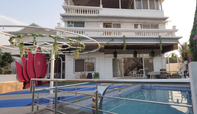 Lion Villa 4BHK with Big Pool & Rain Dance