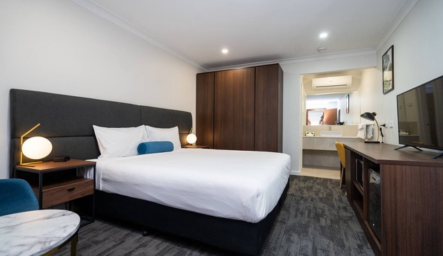 Littomore Suites Bathurst in Bathurst