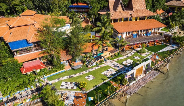 Lost Paradise Resort