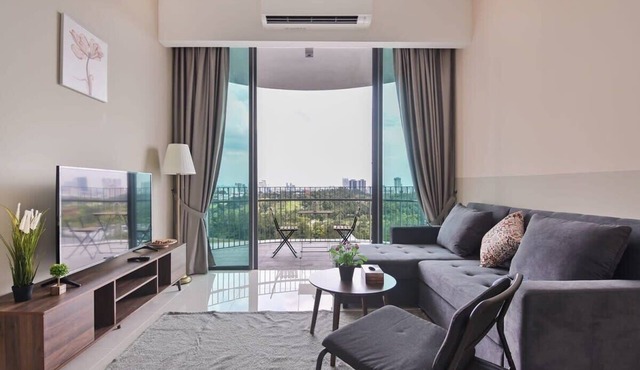 Lux 2BR Apt Mt Kiara KL, Nice View, Free Parking
