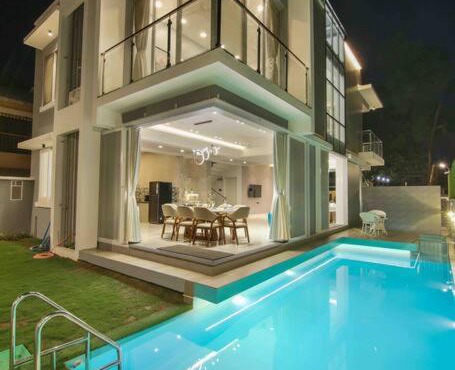 Luxe - 4BHK Villa HiANNA