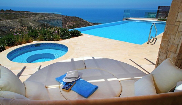 Luxurious Haven Overlooking the Mediterranean, Paphos Villa 1468 in Paphos