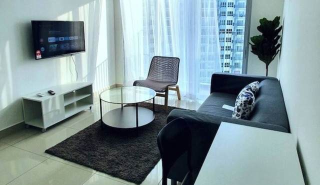 Luxury condo (6) with AC & pool view @ Bangi