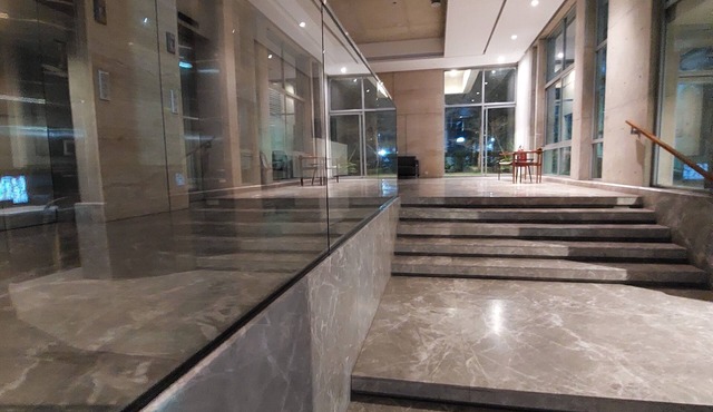 Luxury condo near Gulshan park, near popular restaurants, clubs, shops, & hotels