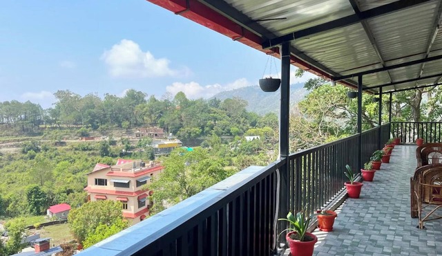 Luxury Hotel Lake Darshan Bhimtal