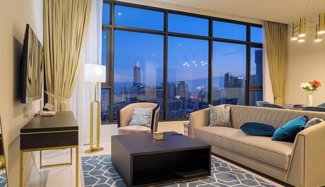 Luxury KLCC 3BR Embassy Area, Infi Pool @ La Gente