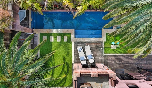 Luxury Thirroul Home with Pool, Spa & Cinema Room