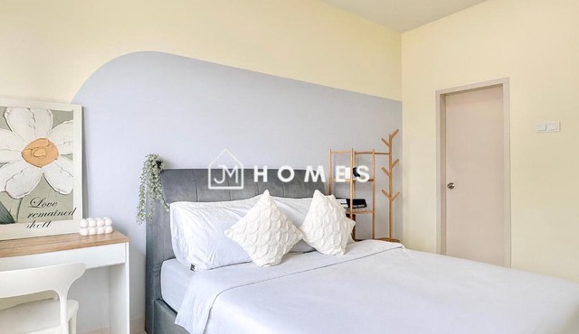 Majestic Maxim 3Bedroom near USCI MRT #16