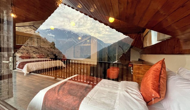 Manali Se - Your Home in the Pines