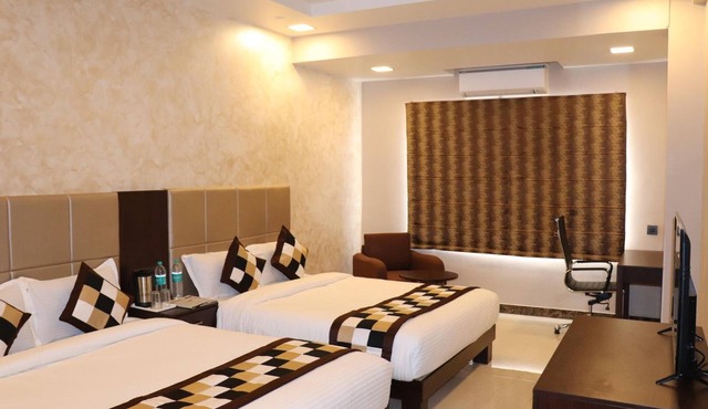 Mangal Grand Hotel