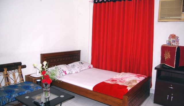 Marry House