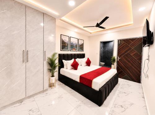Mauryan Signature Hotel NHPC Metro