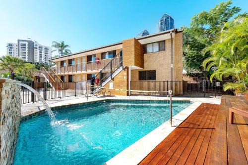 Maxmee Backpackers Resort
