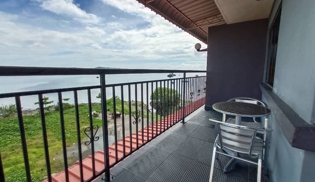 Maya Hotel