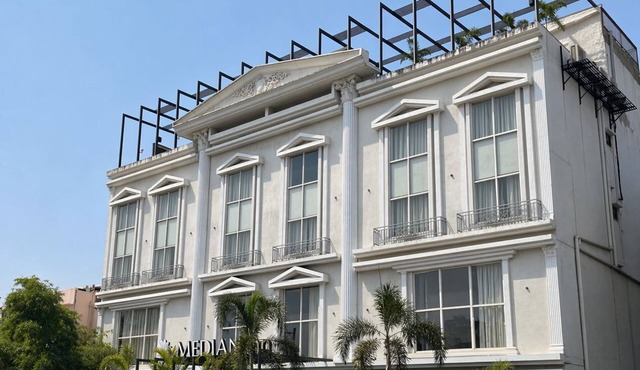 Median Inn