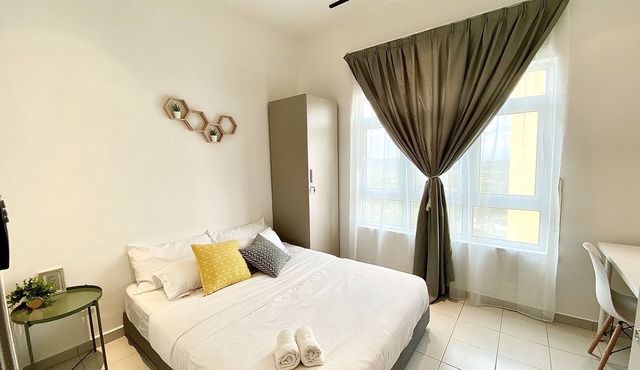 Mesahill Nilai cozy homestay beside mall ,near Airport KLIA & F1 Sepang [Wifi]