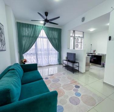 Midas Seri Alam - 2BR - 200Mbps Wifi