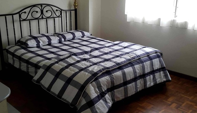 Midlands Court apartment, Pulau Tikus for homestay