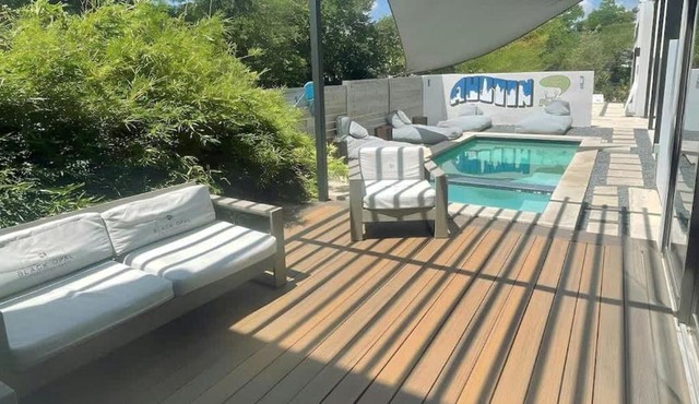 Modern 2-Home Private Oasis w Pool Hot Tub in DT in Austin