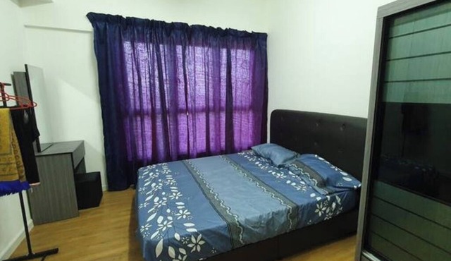 Modern condo (3) with air cond. and pool at bangi
