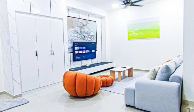 Modern Home at Kajang by HCK