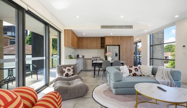 Modern Marrickville 2BR | 5 Min Walk to Train