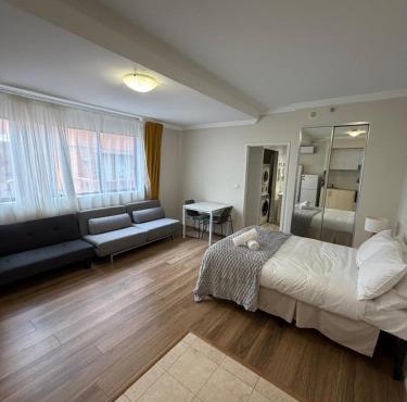 Modern Studio Steps to Chinatown & Darling Harbour in Sydney