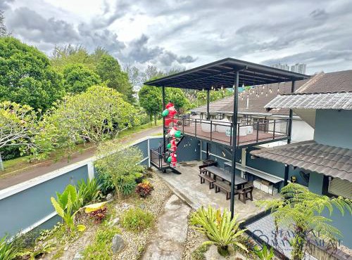 Mount Austin Landed Homestay 16pax Karaoke Jacuzzi BBQ by Stayrene