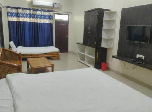 Natraj hotel rooms and restaurant