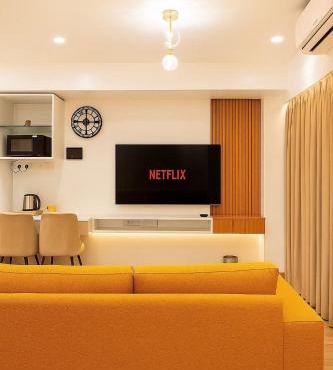 Neon Vimannagar studio near Pune Airport Symbiosis College 5 min walk